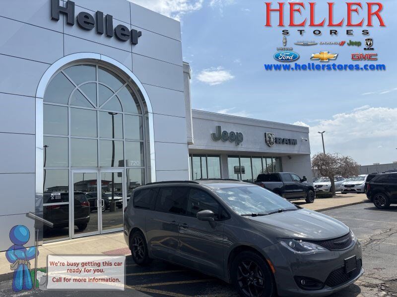 2020 CHRYSLER Pacifica