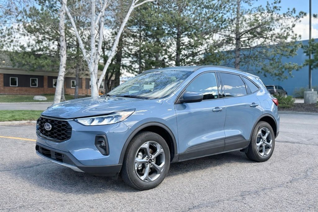 2025 FORD Escape