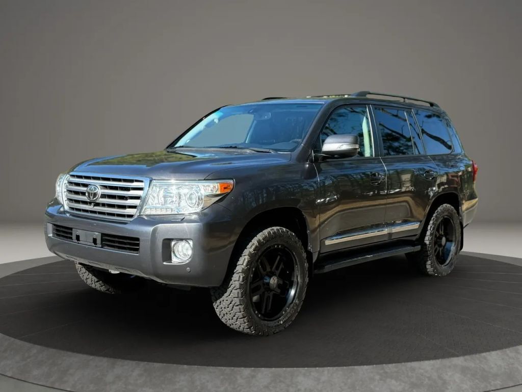 2014 TOYOTA Land Cruiser