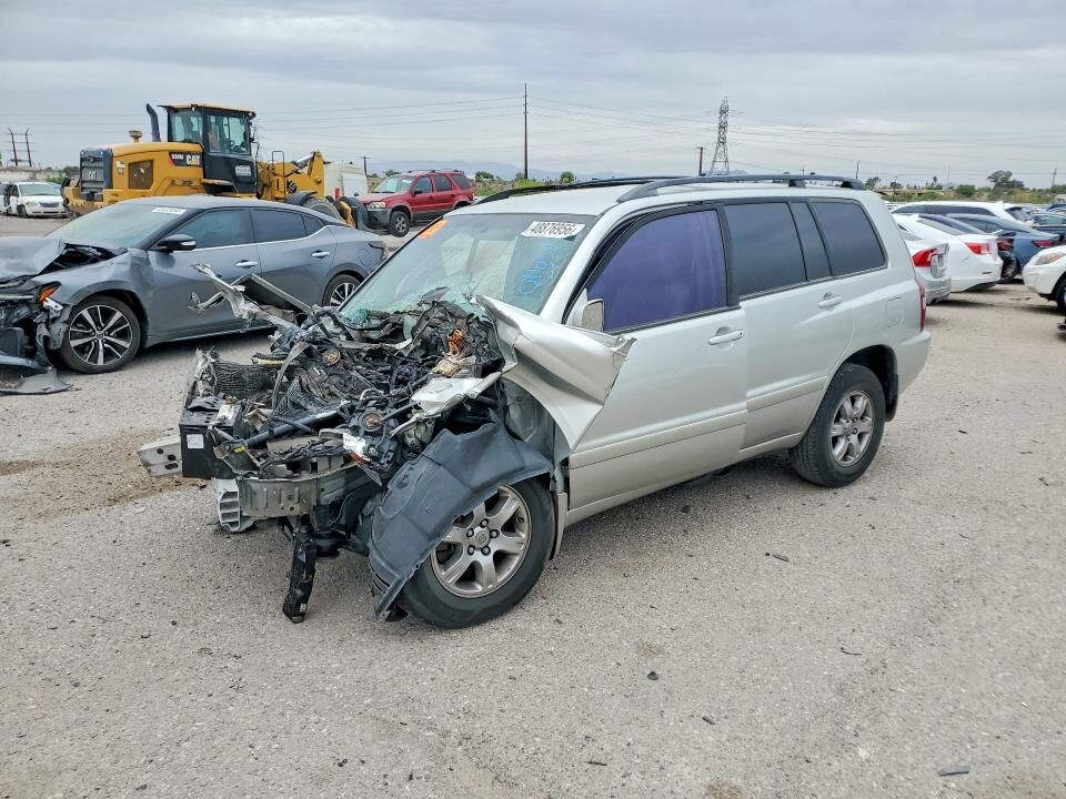 2004 TOYOTA Highlander