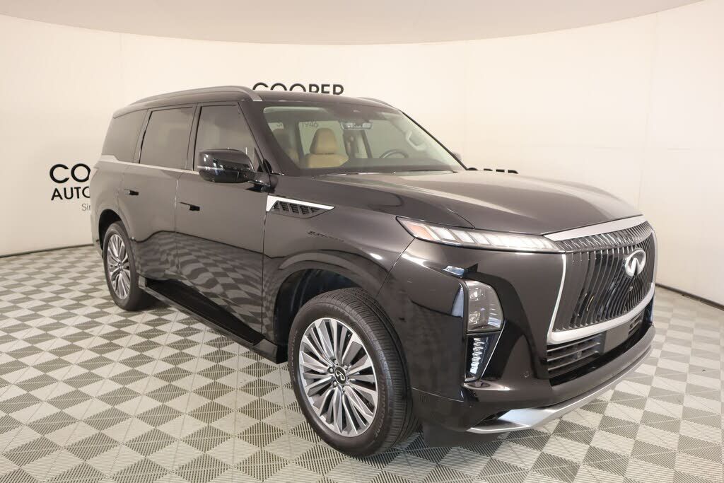 2025 INFINITI QX80