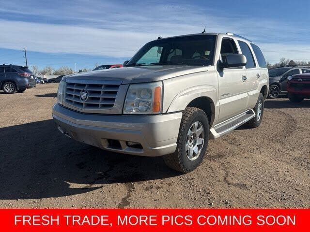 2004 CADILLAC Escalade