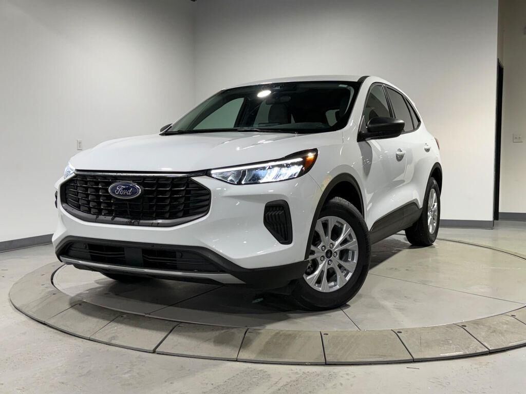 2024 FORD Escape
