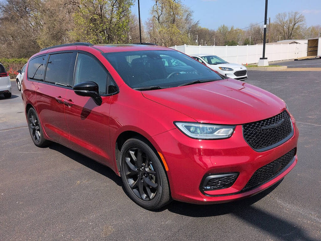 2025 CHRYSLER Pacifica