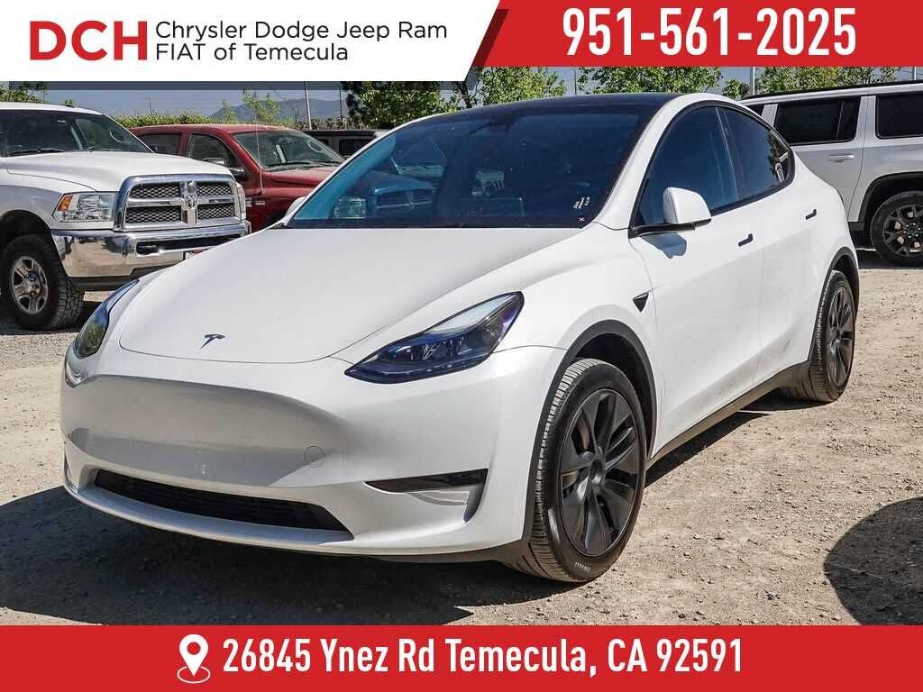 2024 TESLA Model Y