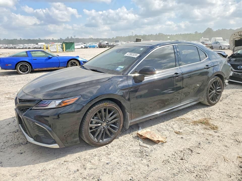 2022 TOYOTA Camry