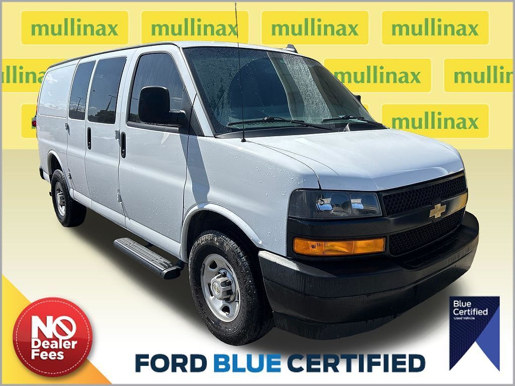 2023 CHEVROLET Express