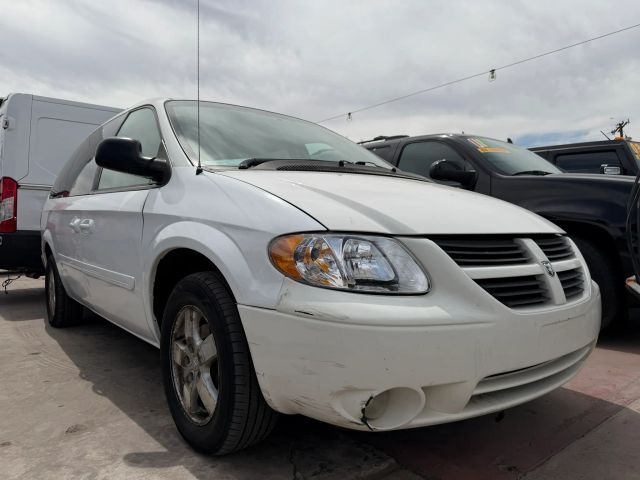 2006 DODGE Caravan