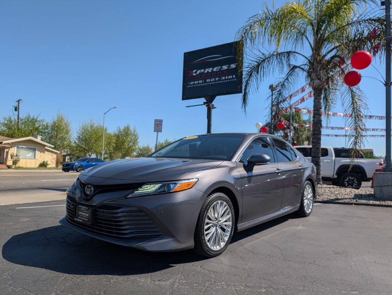 2020 TOYOTA Camry