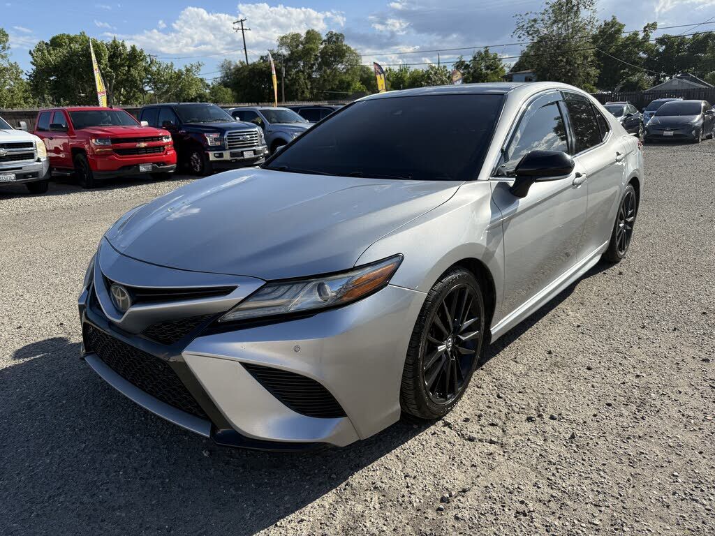 2018 TOYOTA Camry