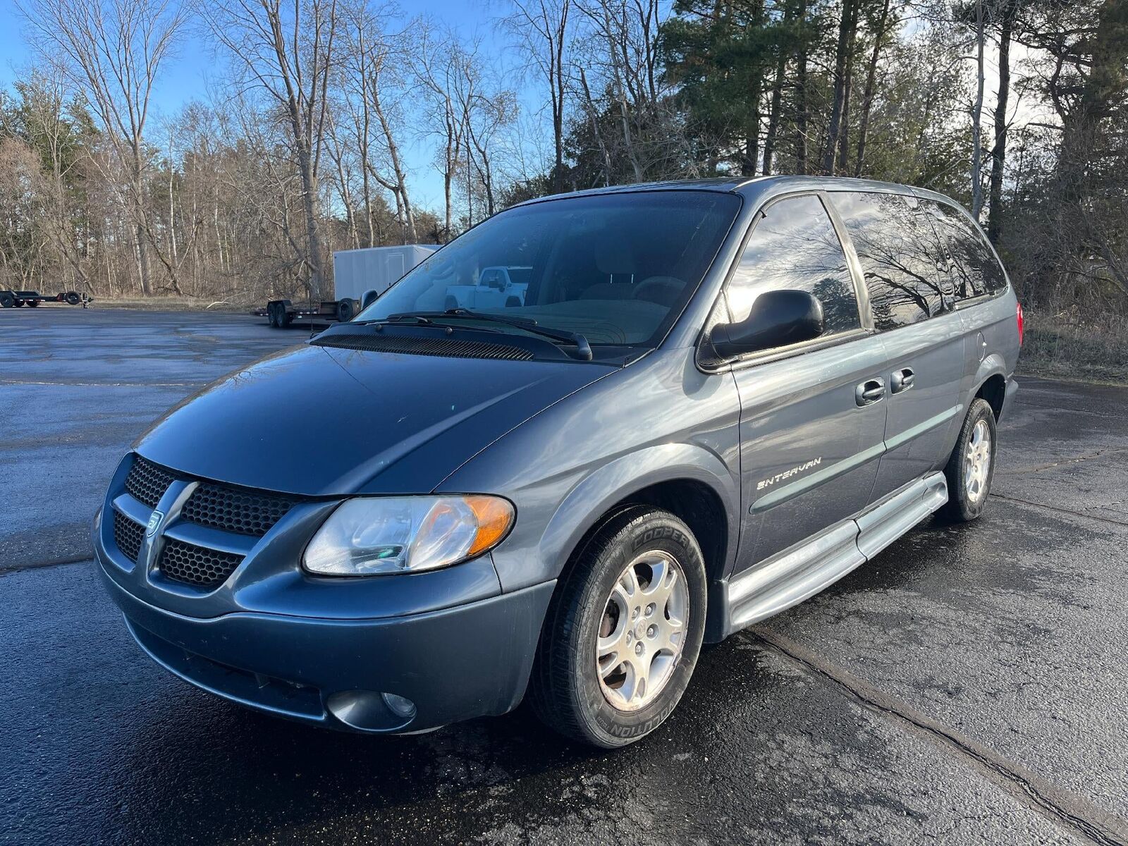 2002 DODGE Grand Caravan