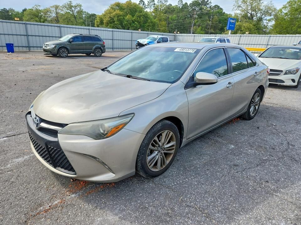 2015 TOYOTA Camry