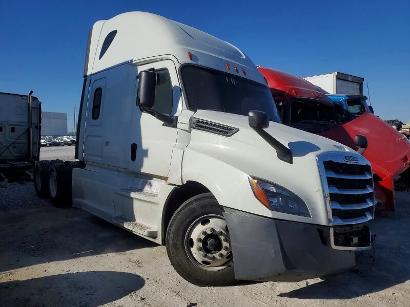 2018 FREIGHTLINER Cascadia