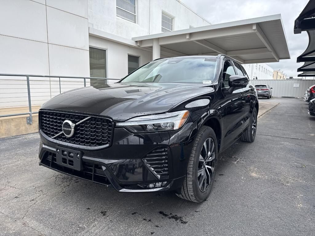 2025 VOLVO XC60