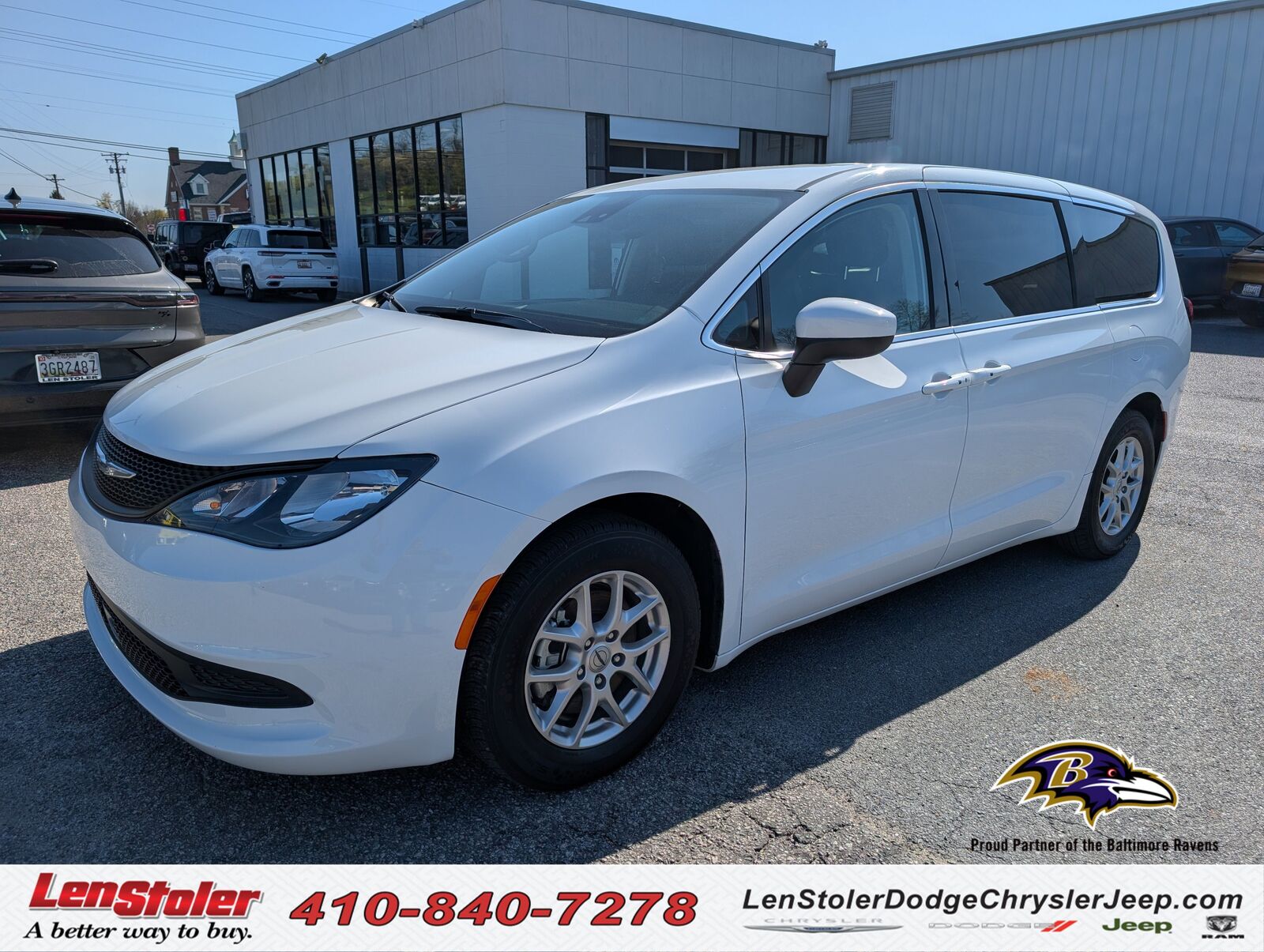 2023 CHRYSLER Voyager