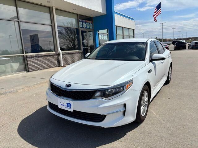 2018 KIA Optima