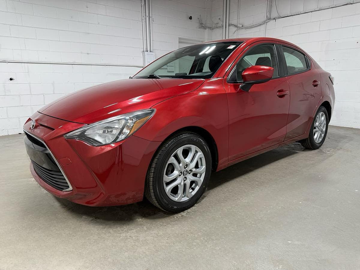 2017 TOYOTA Yaris