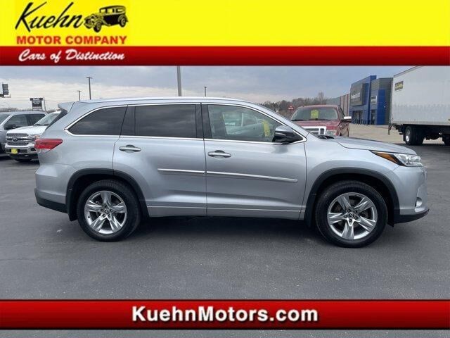 2017 TOYOTA Highlander