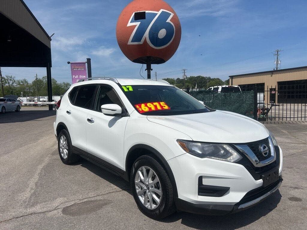 2017 NISSAN Rogue