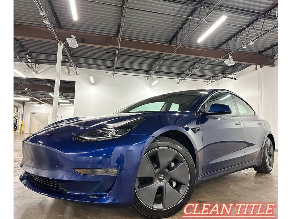 2022 TESLA Model 3