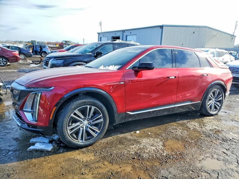 2024 CADILLAC Lyriq