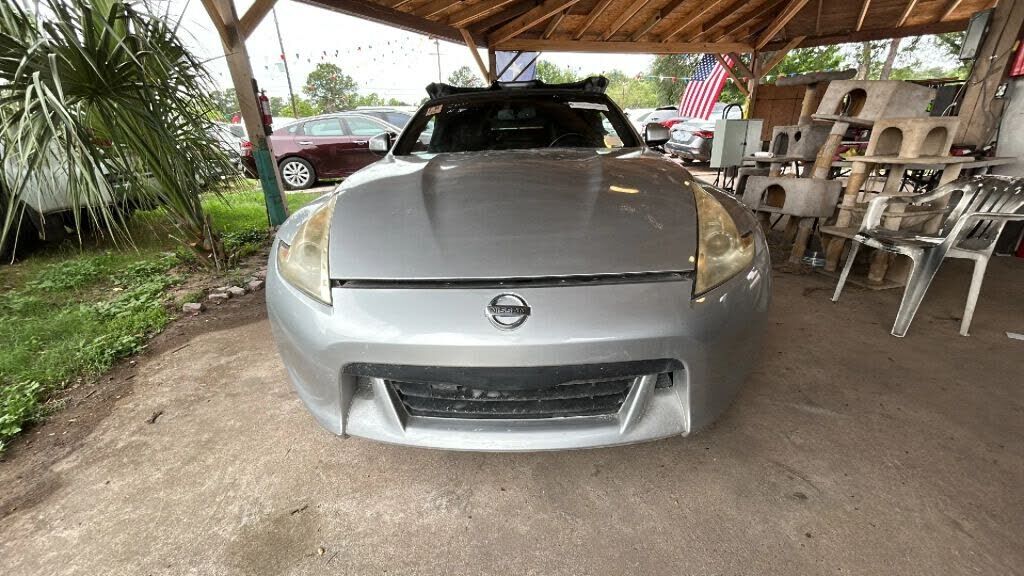 2011 NISSAN 370Z