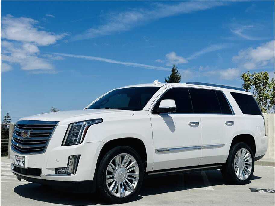 2016 CADILLAC Escalade