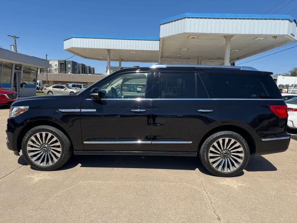 2019 LINCOLN Navigator