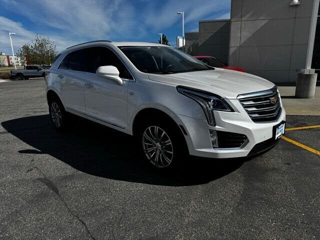2017 CADILLAC XT5