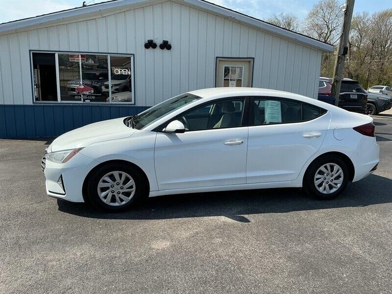 2019 HYUNDAI Elantra