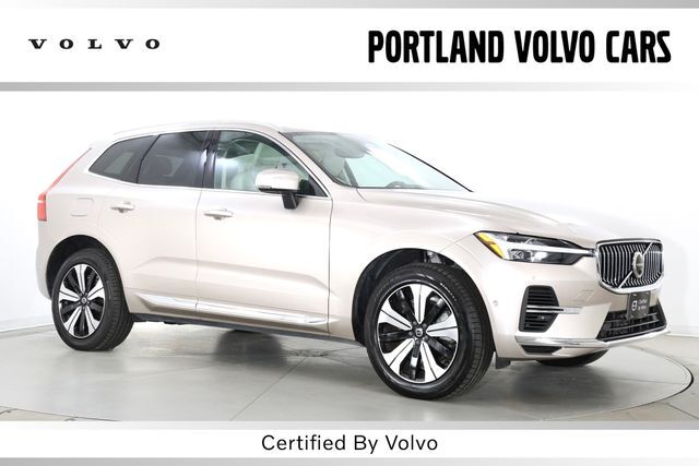 2023 VOLVO XC60