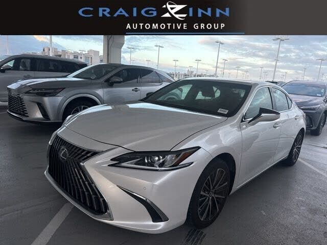2024 LEXUS ES