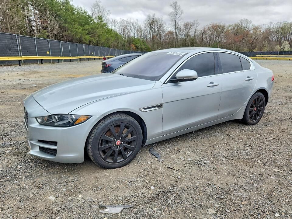 2019 JAGUAR XE