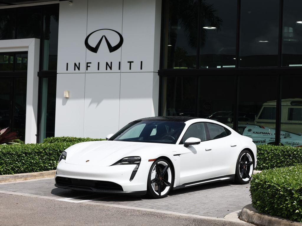 2020 PORSCHE Taycan