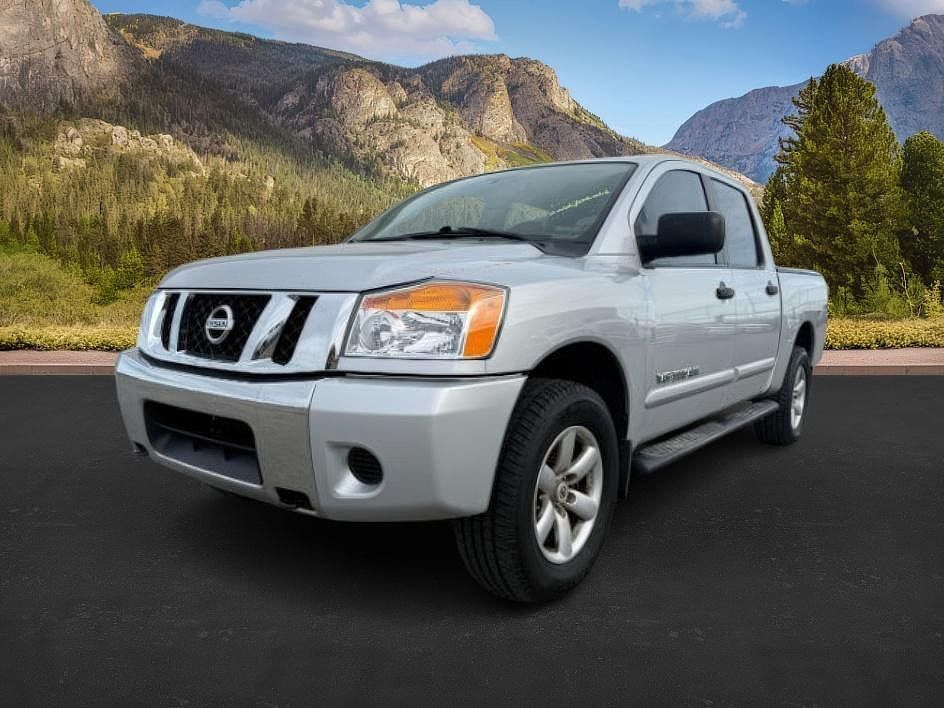 2012 NISSAN Titan