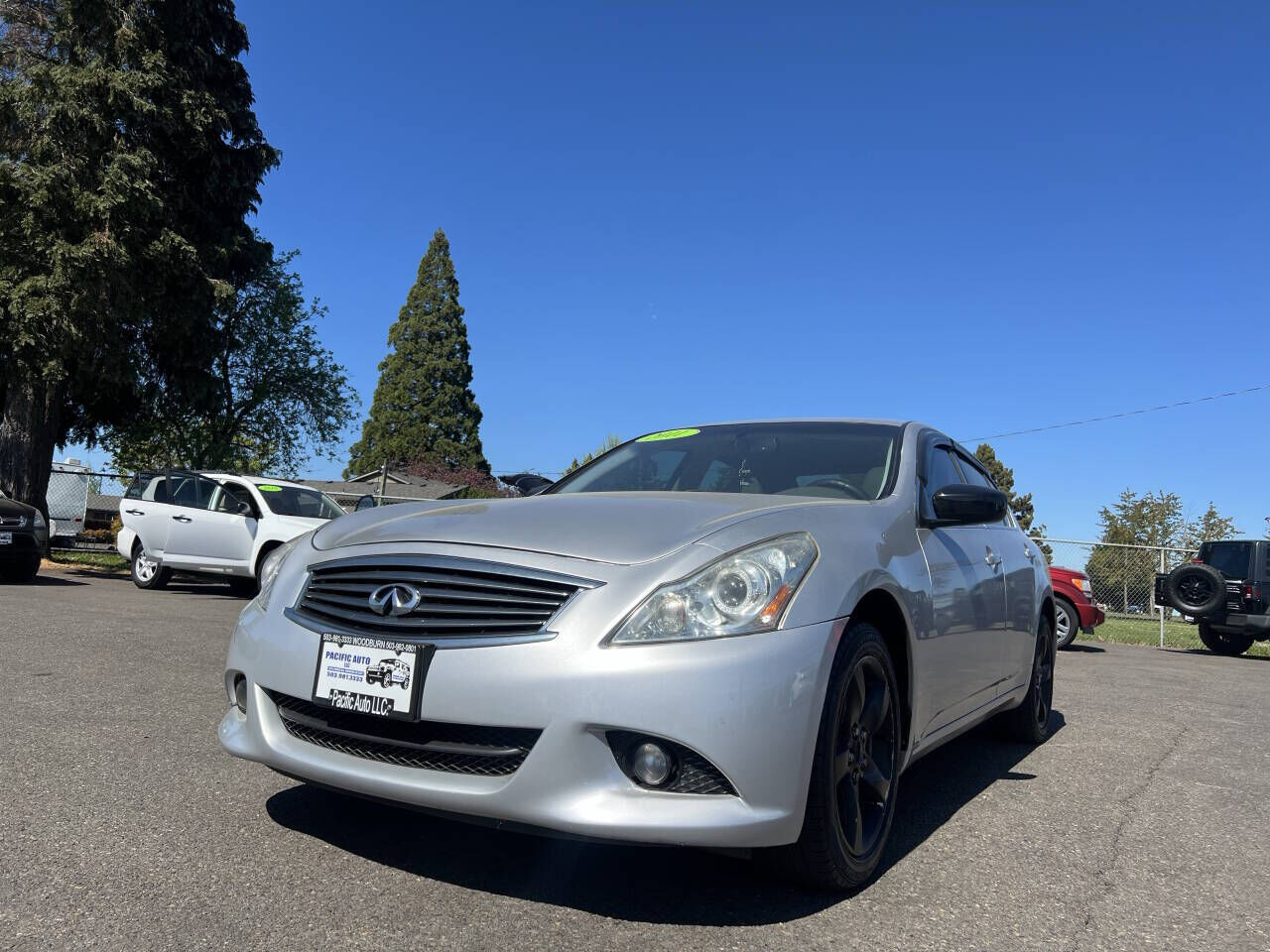 2011 INFINITI G25