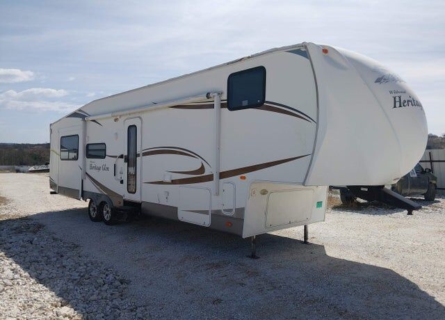 2012 FOREST RIVER Wildwood Laminated Towables