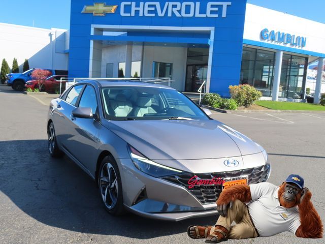 2022 HYUNDAI Elantra