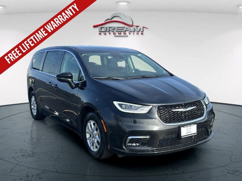 2023 CHRYSLER Pacifica