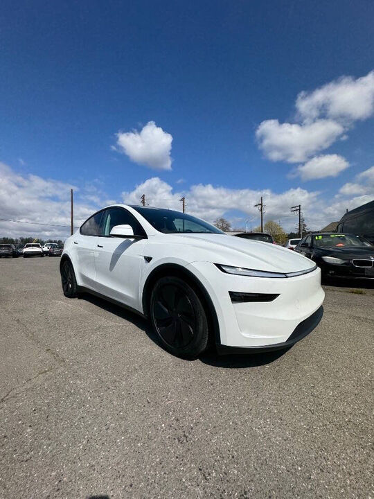 2026 TESLA Model Y