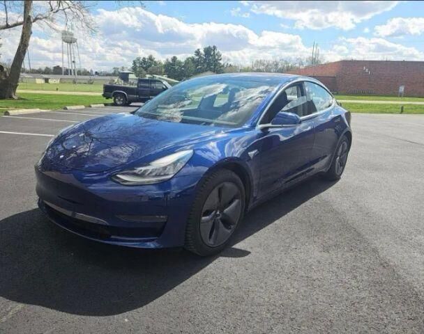 2018 TESLA Model 3