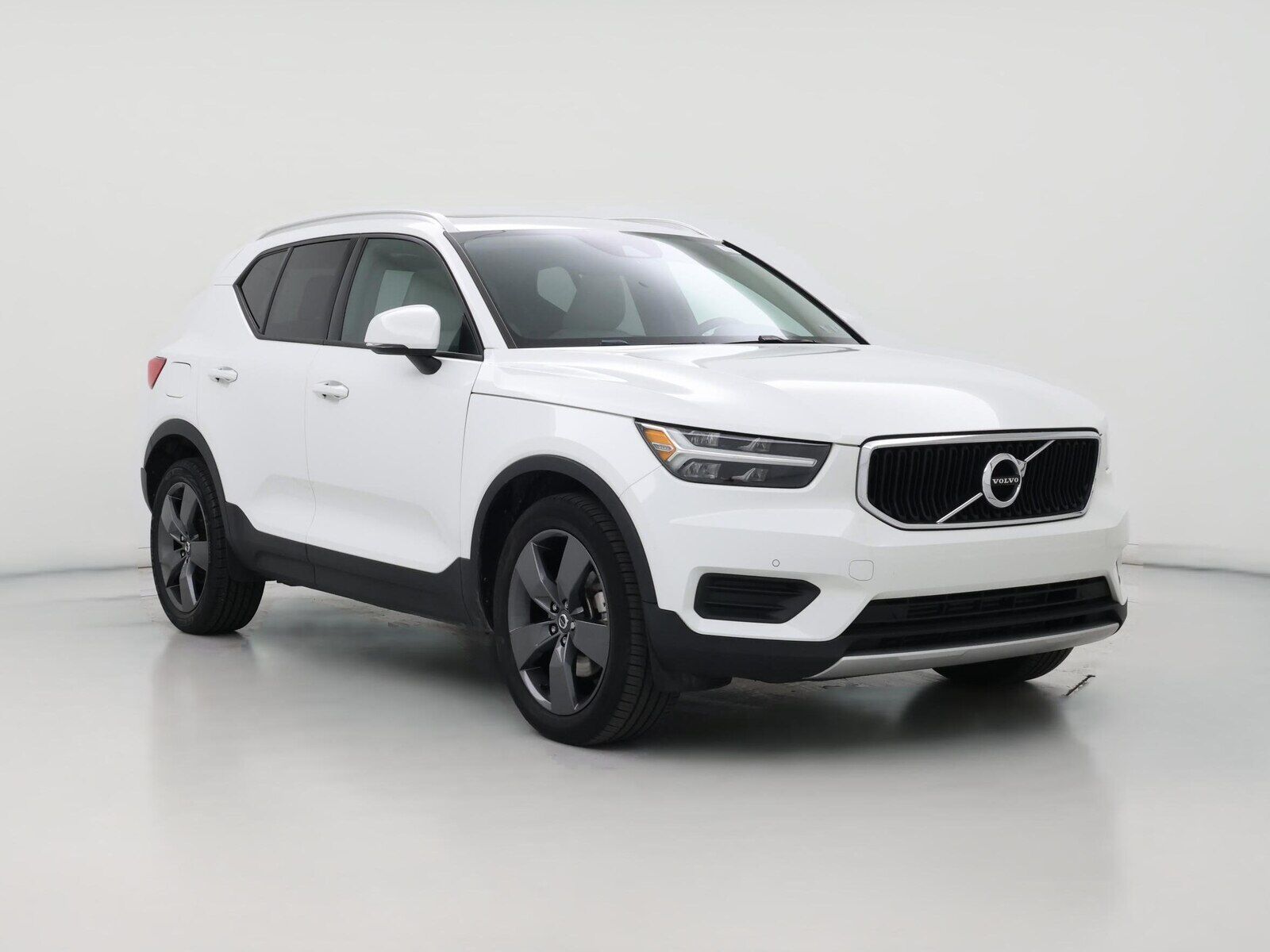 2020 VOLVO XC40