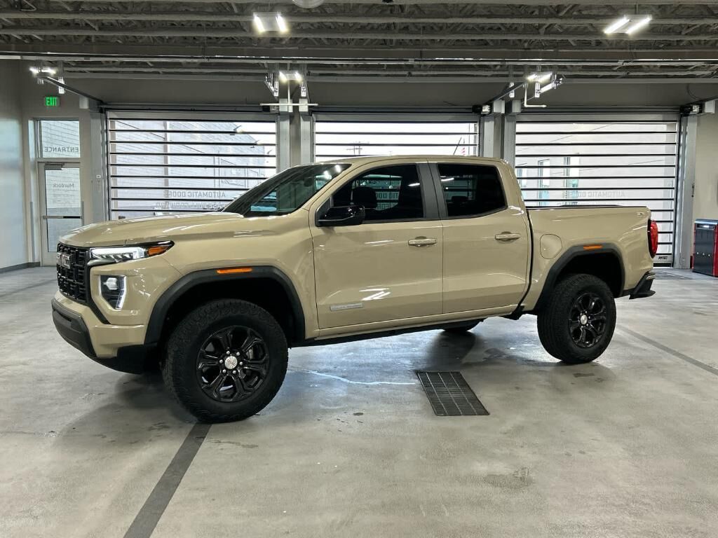 2023 GMC Canyon