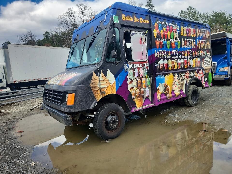 1995 CHEVROLET P Truck Forward