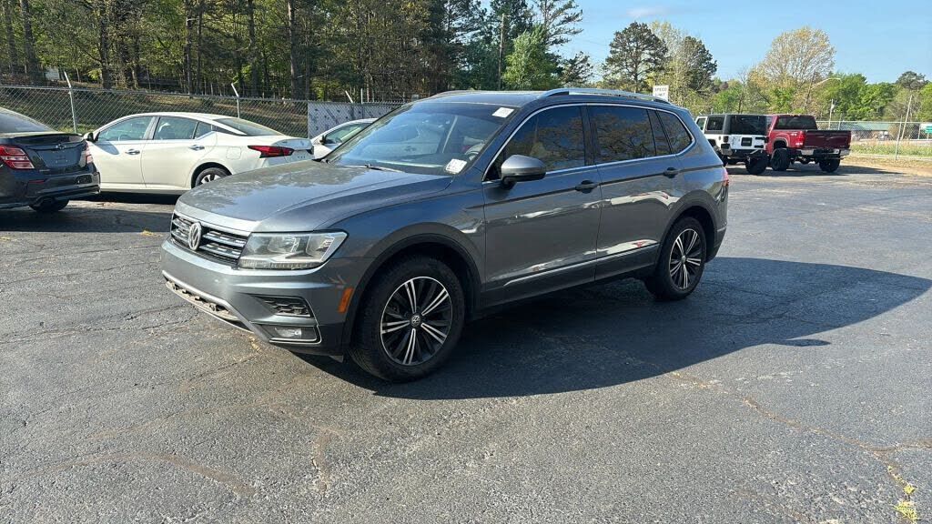 2019 VOLKSWAGEN Tiguan