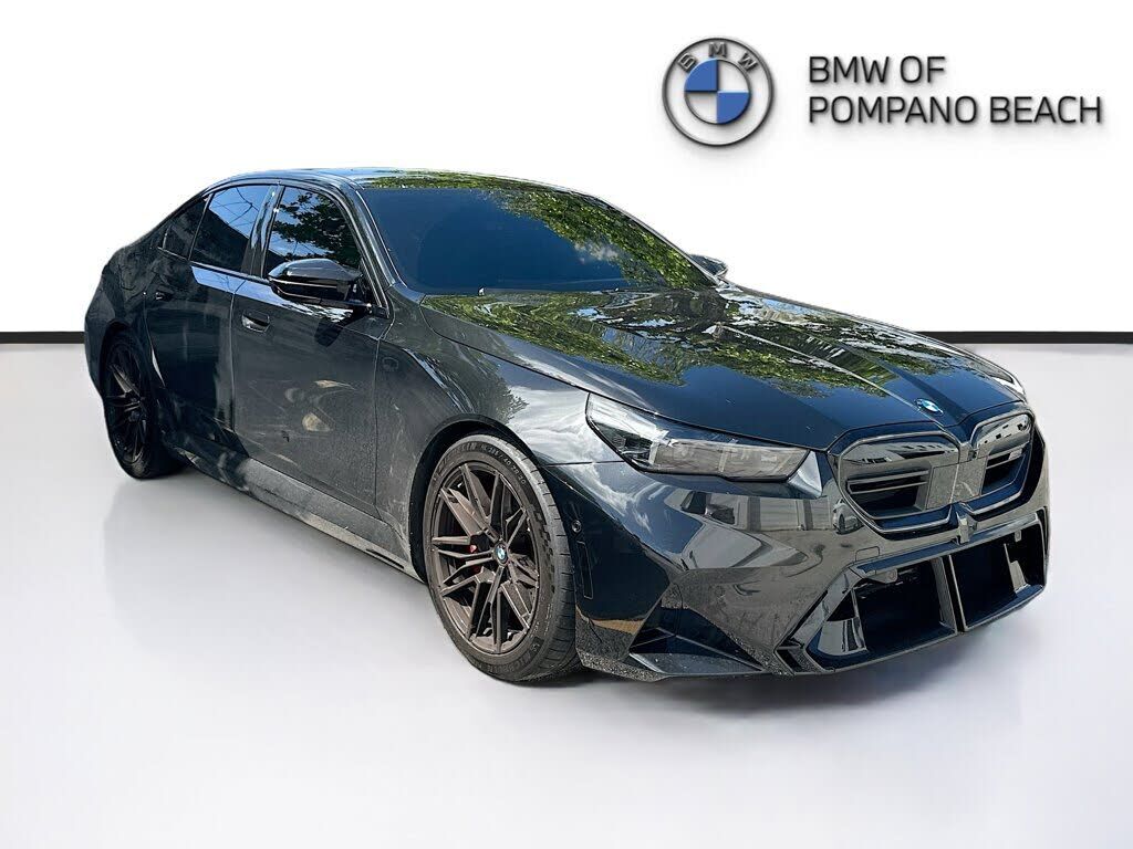 2025 BMW M5