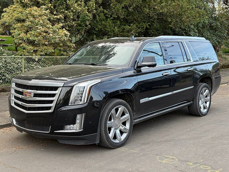 2018 CADILLAC Escalade ESV