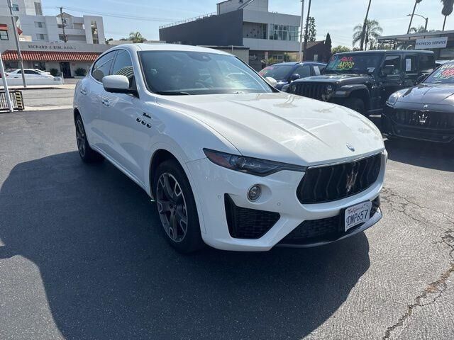 2023 MASERATI Levante