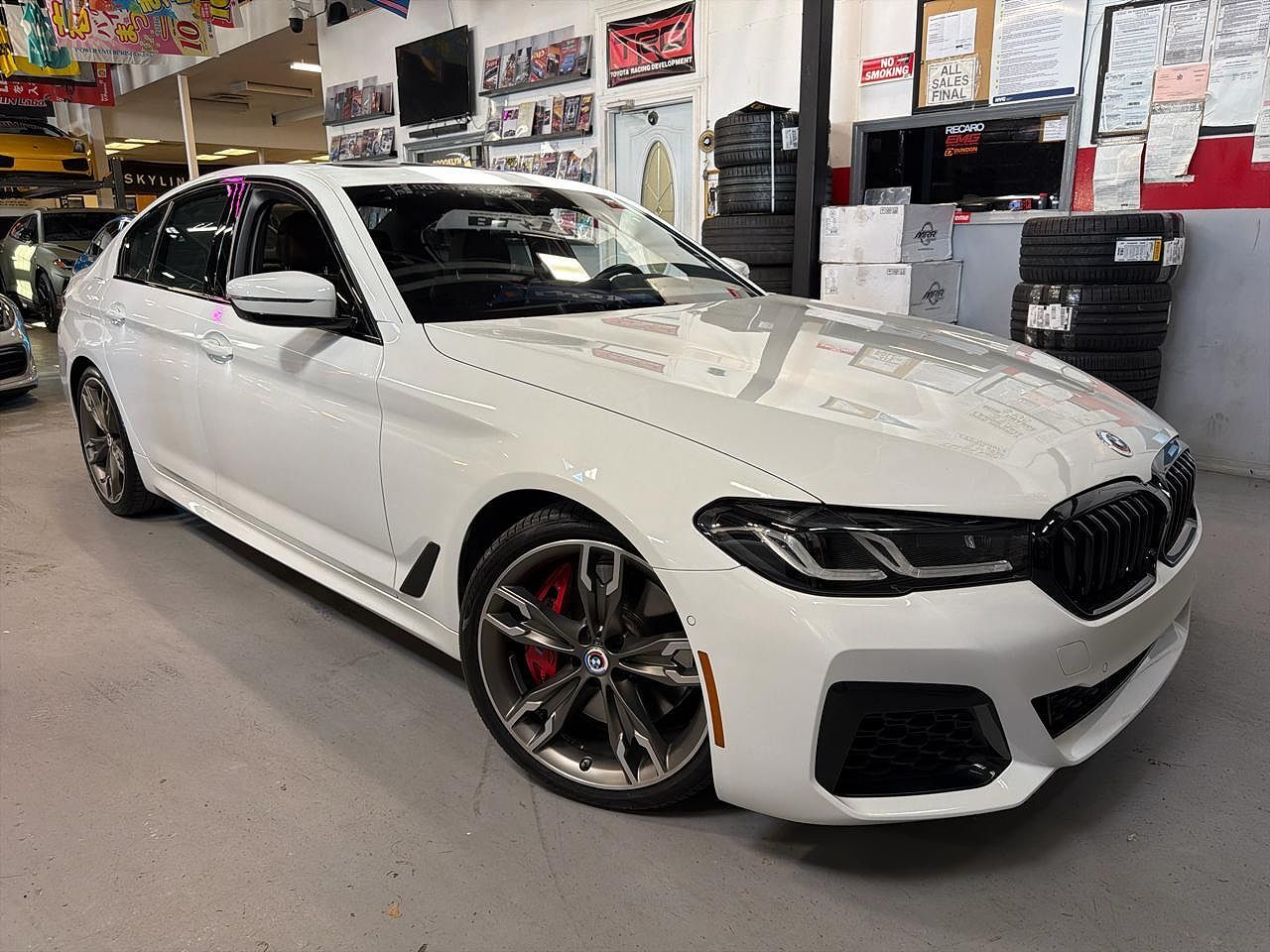 2023 BMW M5