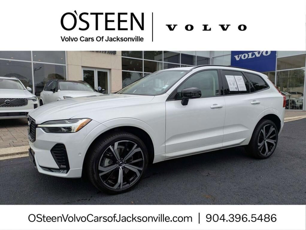 2025 VOLVO XC60